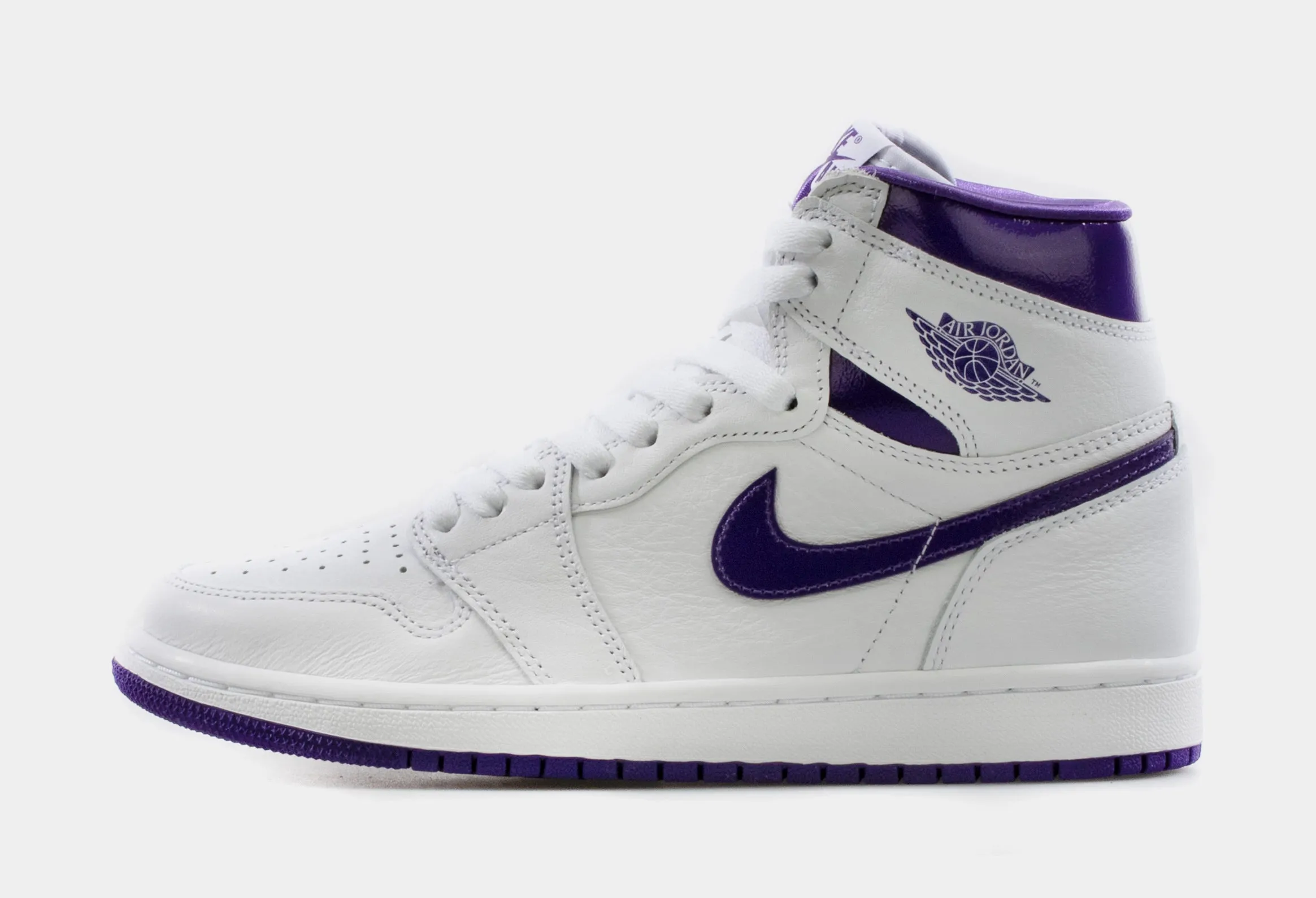 Air Jordan 1 High OG Court Purple Womens Lifestyle Shoe (White/Purple)