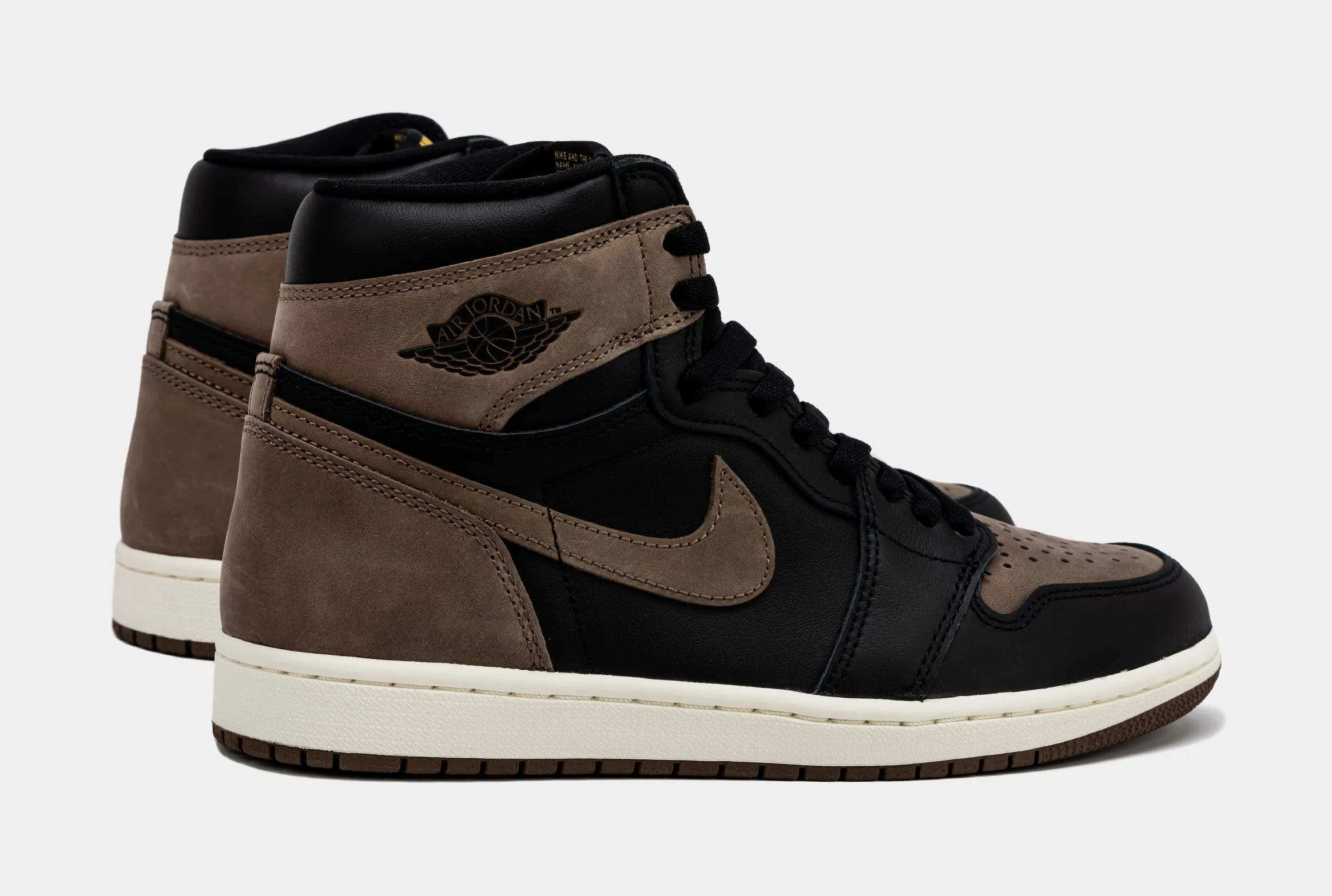 Air Jordan 1 Retro High OG Palomino Mens Lifestyle Shoes (Black/Metallic Gold/Palomino/Sail)