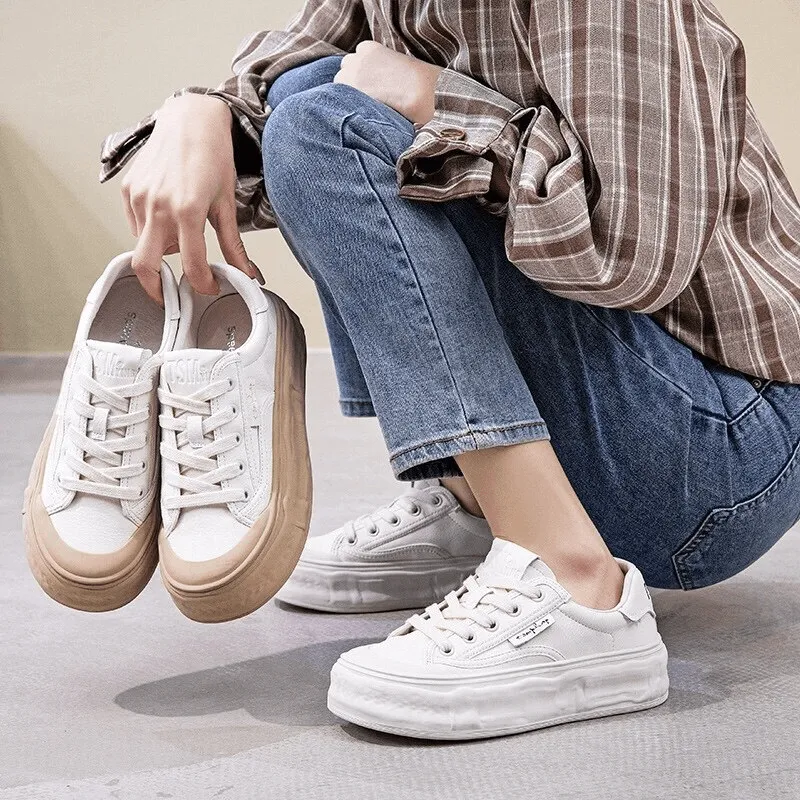 Sports Women's Round Toe Lace-Up Sneakers with Thick Sole - SF0972