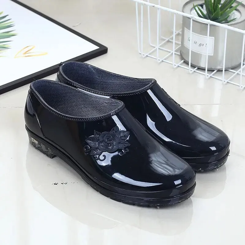 Women Summer Rain Shoes Low-top Water Boots Short Tube Kitchen Non-slip Water Shoes - WRB50128