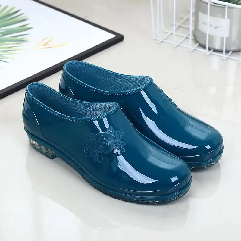 Women Summer Rain Shoes Low-top Water Boots Short Tube Kitchen Non-slip Water Shoes - WRB50128